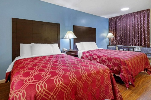 Econo Lodge Woodstock  Shenandoah Valley I 81 image 6